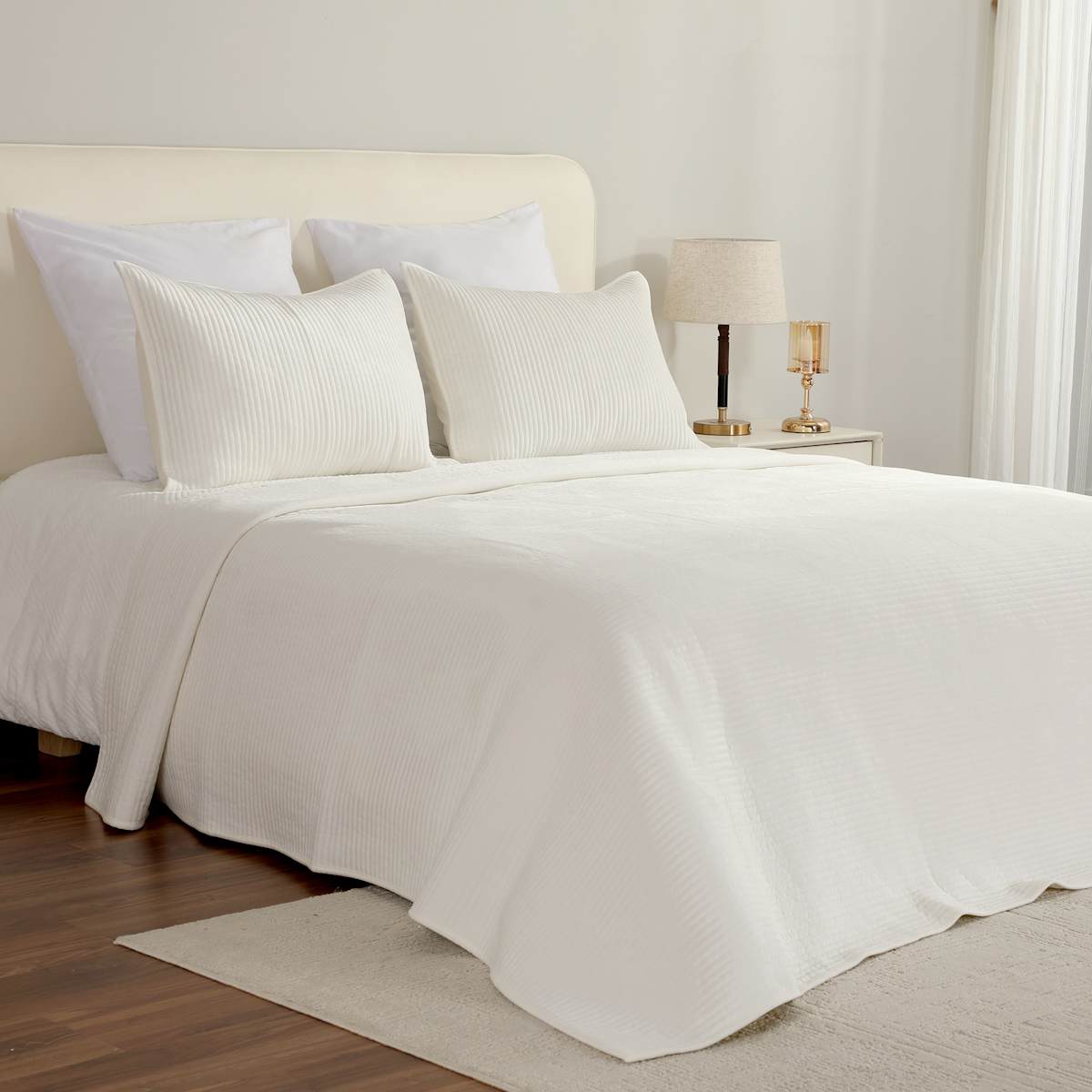 Quilts & Coverlets