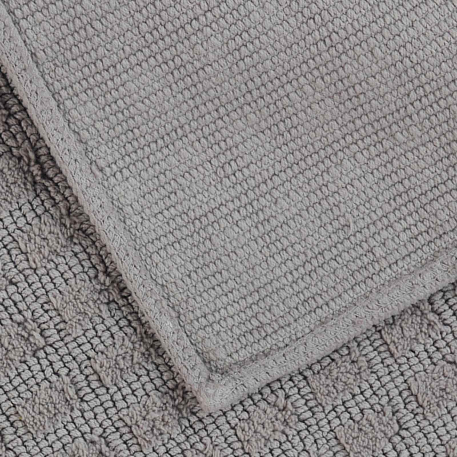 Woven Square Dark Grey Bath Rug, 20x30