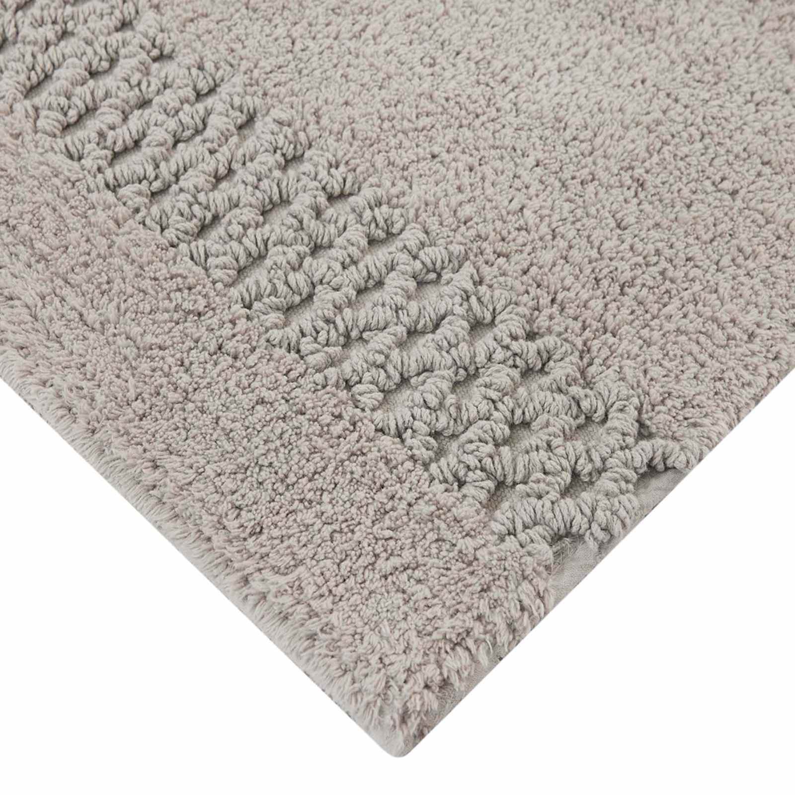 Reversible Grey Bath Rug, 20x30