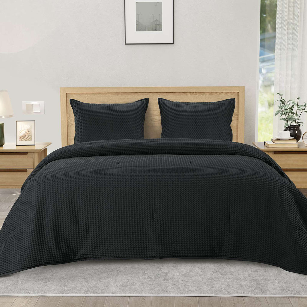 3-Piece Black Waffle Quilt Set, Full/Queen