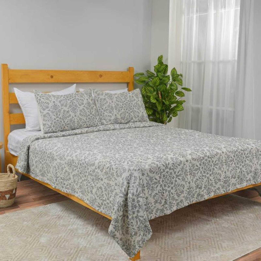 3-Piece Black & White Floral Matelassé Coverlet Set, King