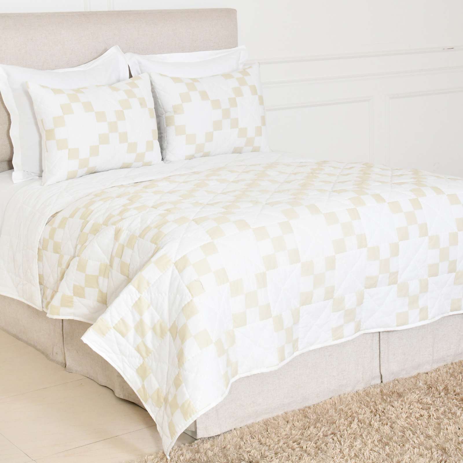 3-Piece Beige Printed Patchwork Voile Quilt Set, Full/Queen