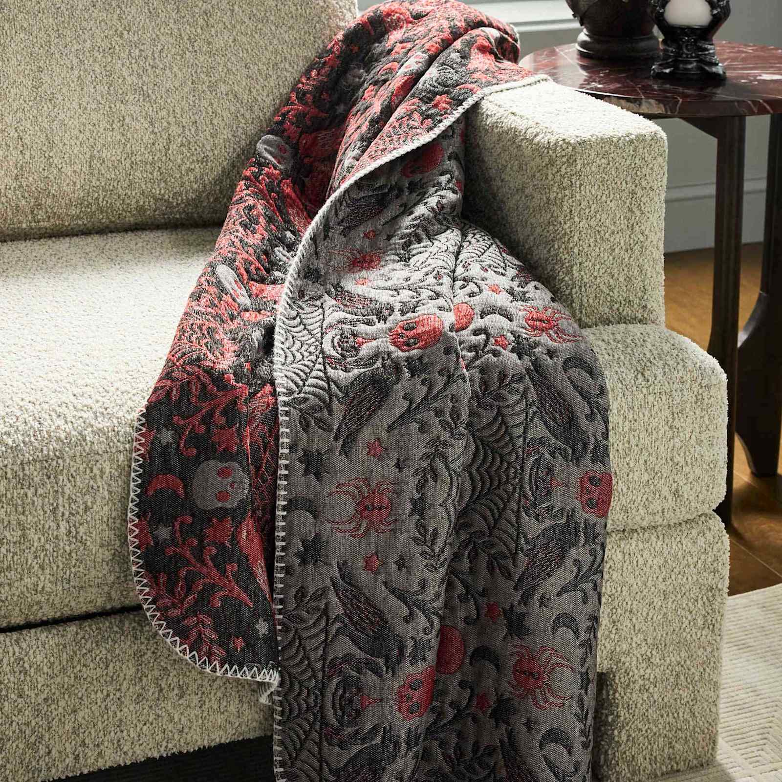 Dark Grey Victorian Damask Jacquard Throw Blanket, 50x60