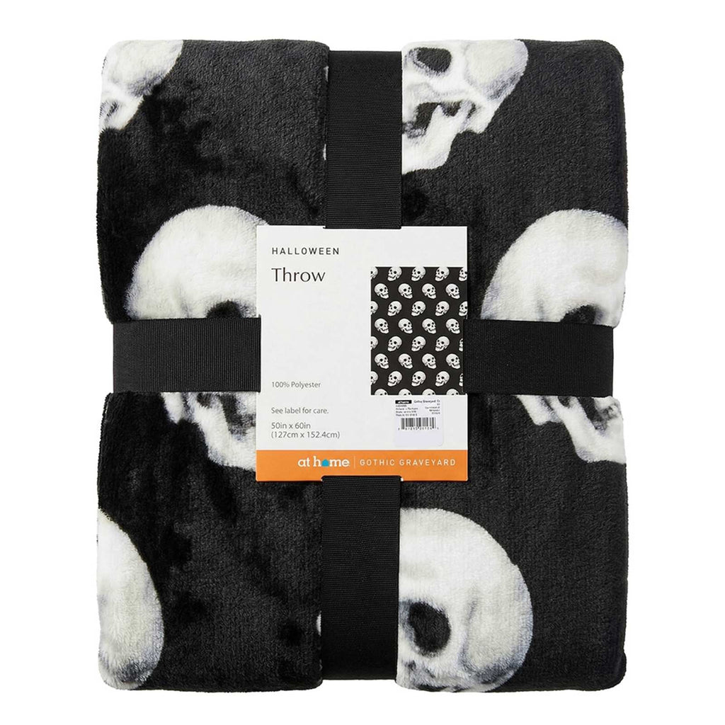 Black & White Skull Repeat Throw Blanket, 50x60