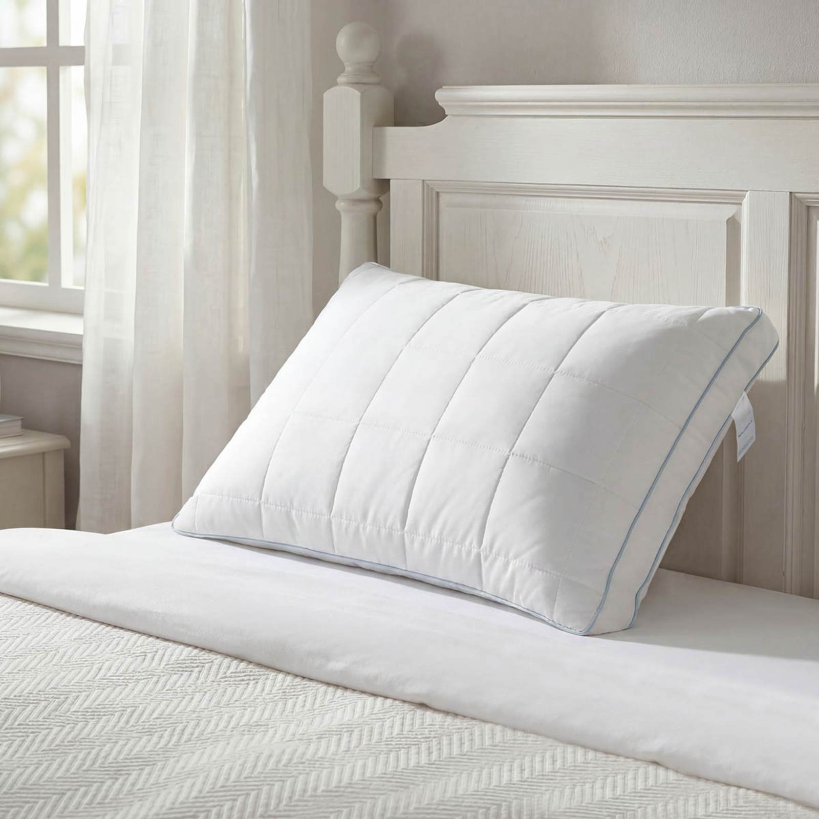 Hybrid Cooling Comfort Standard Firm Pillow